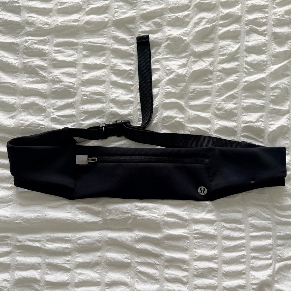 Lululemon Fast and Free Running Belt